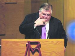 Agustín Carstens reconoce que la depreciación del peso frente al dólar puede generar repercusiones en las expectativas de inflación. SUN /