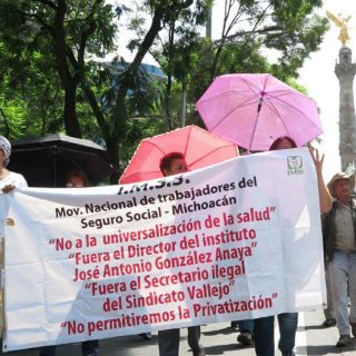 Descartan privatización de los servicios de salud