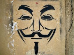 Anonymous afirma saber por qué el ministro de exteriores, John Baird, dimitió repentinamente. AFP / ARCHIVO