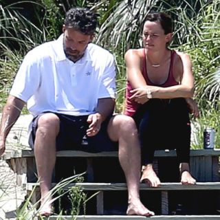 Captan a Ben Affleck muy cerca de niñera