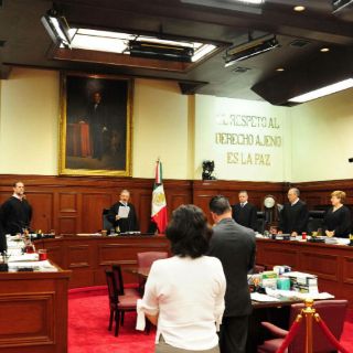 La SCJN revisará prohibición a homosexuales para adoptar
