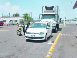Vialidad. El chofer de un taxi ejecutivo cuenta algunas de sus vivencias. EL INFORMADOR / G. Jáuregui