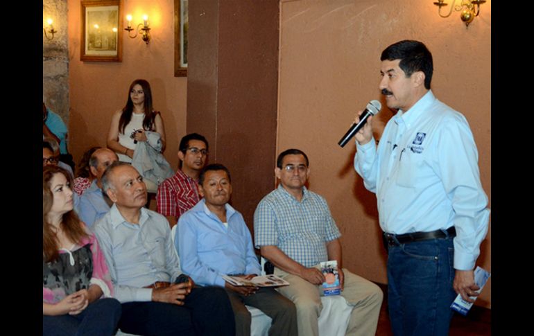 Corral  reitera la necesidad de fortalecer la afiliación personal en el partido y sancionar la filiación corporativa. SUN / ARCHIVO