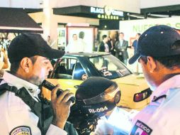 TODOS PAREJOS. Después de que los taxistas protestaran por la operación “ilegal” de servicios como Uber, ahora les tocó a ellos. EL INFORMADOR / A. Hinojosa