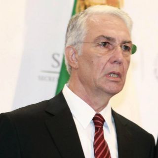 Comisionado para la Frontera Sur deja cargo; regresa al Senado