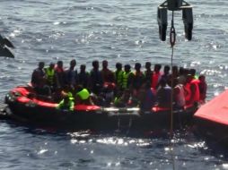 Según agentes, cada indocumentado llegó a pagar hasta mil 800 dólares por el viaje. EFE / ESPECIAL