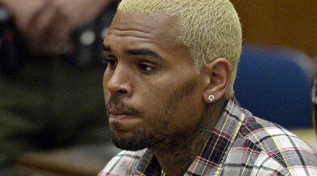 Este hecho podría haber provocado que Brown terminara su gira mundial. AP / ARCHIVO