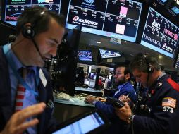 Su principal emisora, Dow Jones, retrocede 0.18 por ciento. AFP / S. Platt