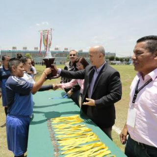 Abanderan a equipos de reclusos para Copa Telmex