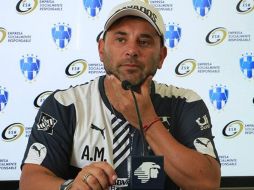 El técnico afirma que para el equipo es positivo que el atacante Dorlan Pabón esté listo para jugar. TWITTER / @Rayados