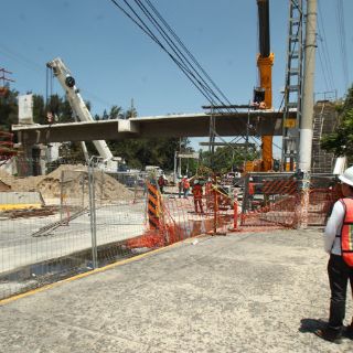 Este fin de semana concluirá retiro de puente peatonal en Ávila Camacho