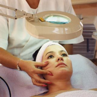 Desarrollan nanopartículas de oro contra rosácea