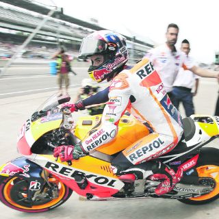 Márquez consolida su superioridad