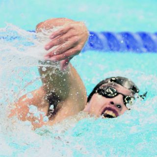 Armando Andrade, plata en natación