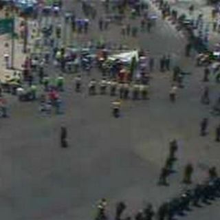 Manifestantes marchan rumbo a Segob