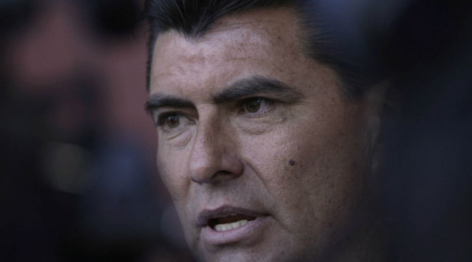 Briones apuntó que el 'El Pony' Ruiz puede ayudar bastante a todos los jóvenes. EL INFORMADOR / ARCHIVO