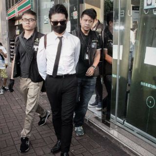 Policía de Hong Kong arresta a conductores de Uber