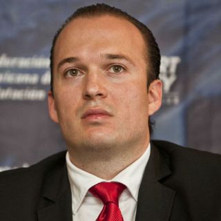 Justifican alteración de tiempos de nadadores mexicanos