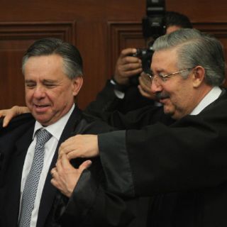 Resuelven que parejas gay pueden adoptar en Campeche