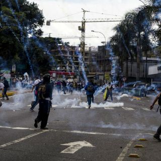Opositor preso pasará a arresto domiciliario en Venezuela