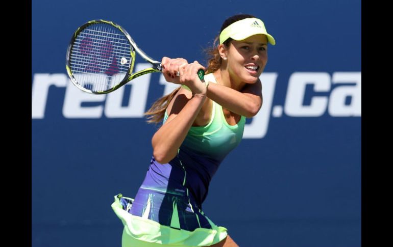 Segunda Ronda. Ana Ivanovic regresa una bola a la bielorrusa Olga Govortsova. AFP / V. Ridley