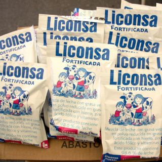 Liconsa cobrará a peso el litro de leche en zonas de extrema pobreza