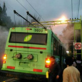 Se incendia un trolebús en la Ciudad de México