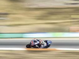 Jorge Lorenzo (ESPYamaha) durante la primera sesión de entrenamiento libre en el GP de República Checa. EFE / F. Singer