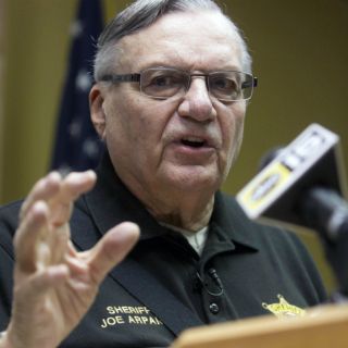 Corte rechaza apelación de Joe Arpaio contra plan migratorio