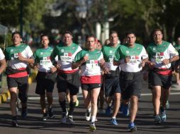 El Presidente Enrique Peña Nieto participa por tercera ocasión en este deporte, donde recorre 10 kilómetros. TWITTER / @PresidenciaMX
