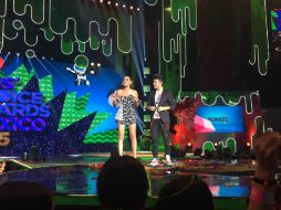 El show estuvo a cargo de Maite Perroni y Mario Bautista. TWITTER / @MundonickLA