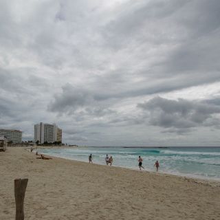 La Profepa retira a 340 ambulantes de playas