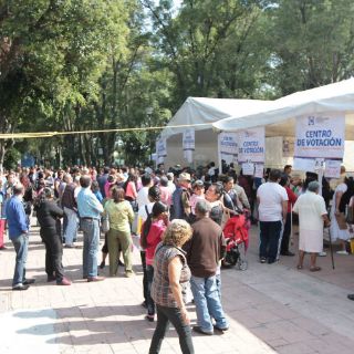 Aspirantes aguardan resultados de elección panista