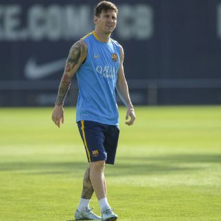 Argentina cita a Messi para jugar contra el Tri