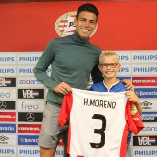 Héctor Moreno portará el número '3' en el PSV