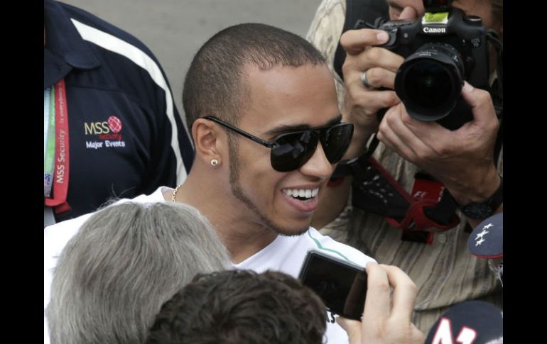 Hamilton ha subido a lo más alto del podio en cinco ocasiones este año. AP / ARCHIVO