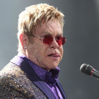 Alcalde de Venecia califica de 'arrogante' a Elton John