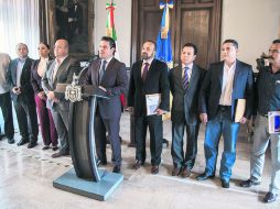 Encuentro. El gobernador se reunió con los alcaldes electos de la Zona Metropolitana de Guadalajara. ESPECIAL /