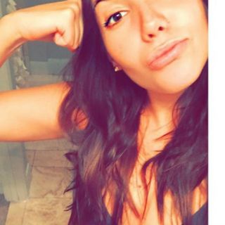 Frida Sofía y su sensual boobie-selfie