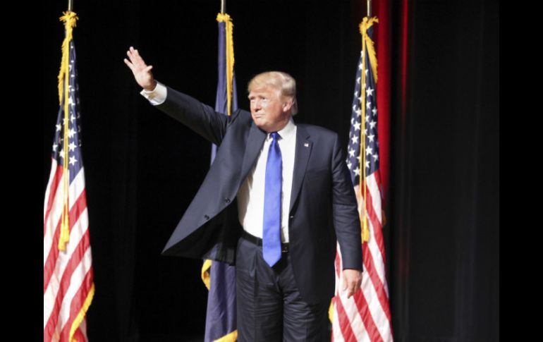 La eliminación de la ciudadanía por nacimiento, entre otras, son ''propuestas despreciables'' de Trump, considera el periódico. AP / M. Schwalm