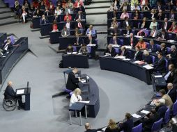 Grecia paga los siete mil 160 millones de euros  del préstamo puente concedido a mediados del pasado mes. AP / ARCHIVO