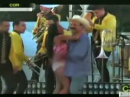 Este tipo de actos son considerados como ''violencia institucional'' hacia el género femenino, asegura la Comisión. YOUTUBE / Cadenatres Noticias