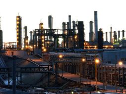 Analistas refieren que el mercado del energético reporta la racha perdedora más larga desde 1986. EFE / ARCHIVO