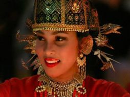 El programa del evento sufre ''presiones económicas'' y reduce los días de sus presentaciones. ESPECIAL / festivaldefolkloredejambes.be