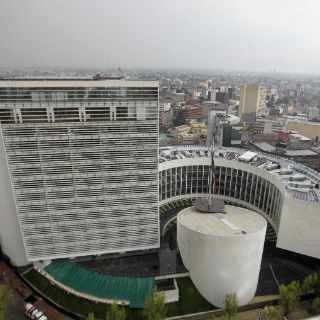 Iluminarán Torre del Senado cuando un Jefe de Estado visite México