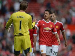 Javier ''Chicharito'' Hernández sólo permaneció 30 minutos en la cancha. AFP / O. Scarff