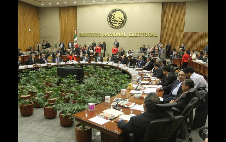 La sesión del INE se realizará este domingo a las 11:00 horas. NTX / ARCHIVO