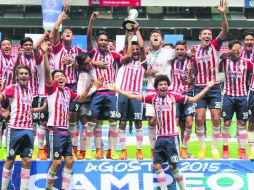 La superioridad que Guadalajara mostró durante el torneo quedó de manifiesto ayer en la cancha del Estadio Azteca. ESPECIAL / chivasdecorazón