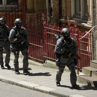 Aduanero tunecino muere en tiroteo con yihadistas