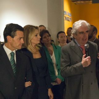 Peña Nieto recorre exposiciones de Da Vinci y Miguel Ángel